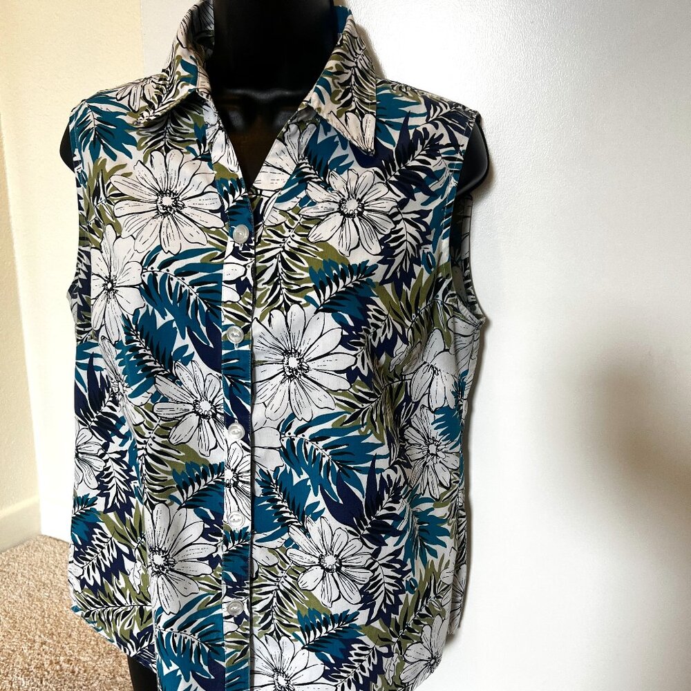 White Stag Floral Sleeveless Top